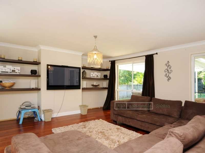 10 Glen Iris Place, Robina QLD 4226