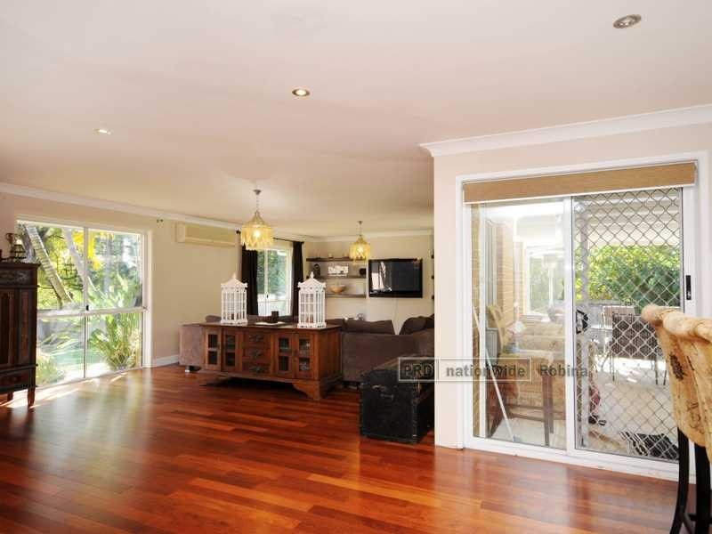 10 Glen Iris Place, Robina QLD 4226