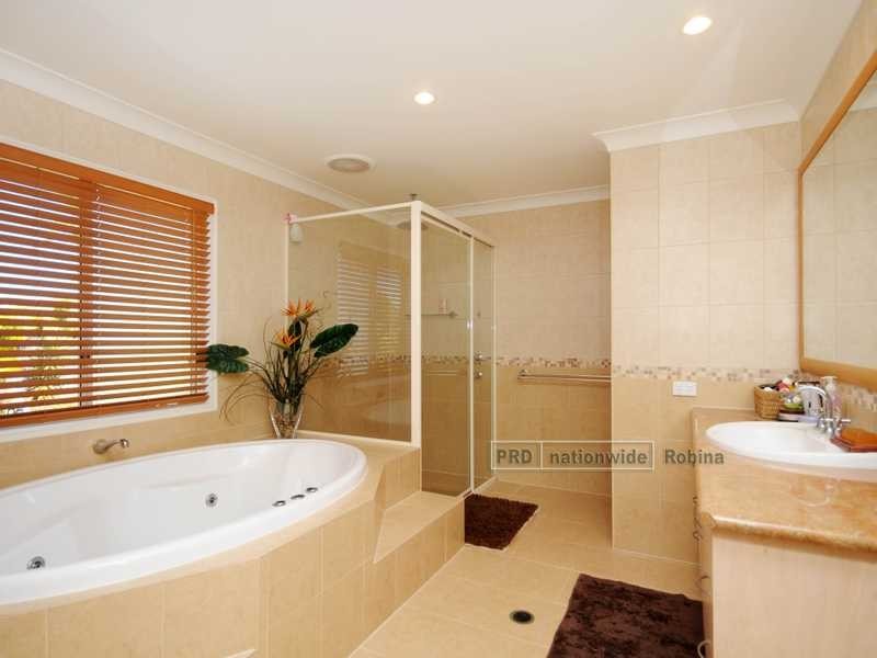 13 Cobb Court, Mudgeeraba QLD 4213