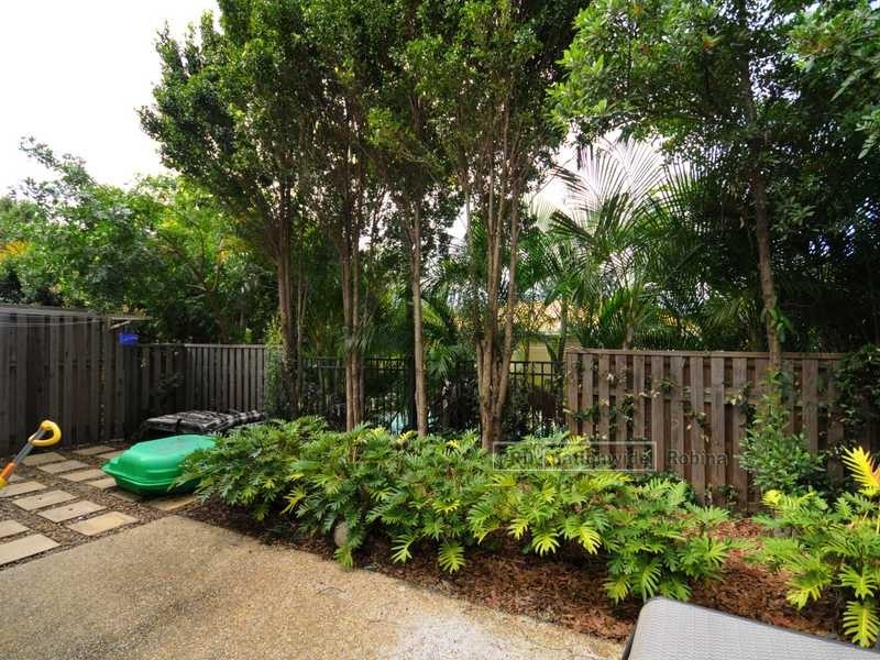 Unit 10/5 Assembly Drive, Varsity Lakes QLD 4227