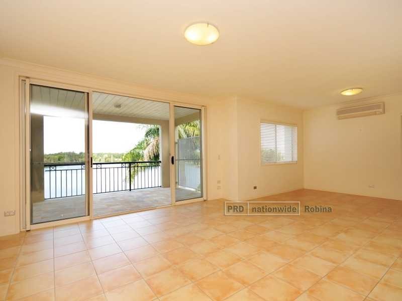 Unit 1012/1 The Cove Crescent, Carrara QLD 4211