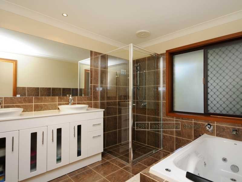 80 Hardys Rd, Mudgeeraba QLD 4213