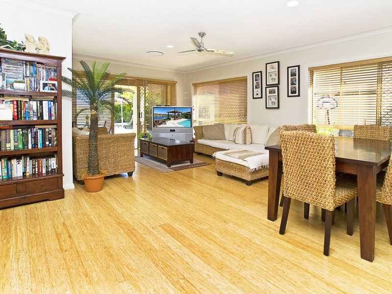 30 Peach Drive, Robina QLD 4226