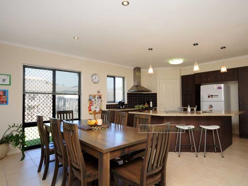 26 Boogeardt Rise, Bonogin QLD 4213