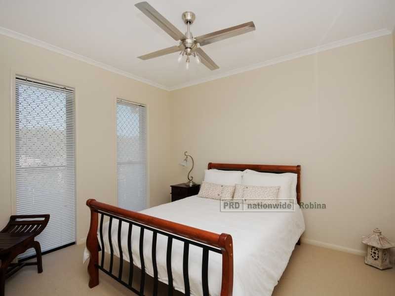 26 Boogeardt Rise, Bonogin QLD 4213