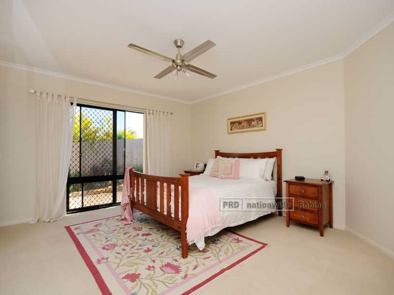 26 Boogeardt Rise, Bonogin QLD 4213