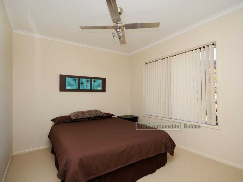 26 Boogeardt Rise, Bonogin QLD 4213