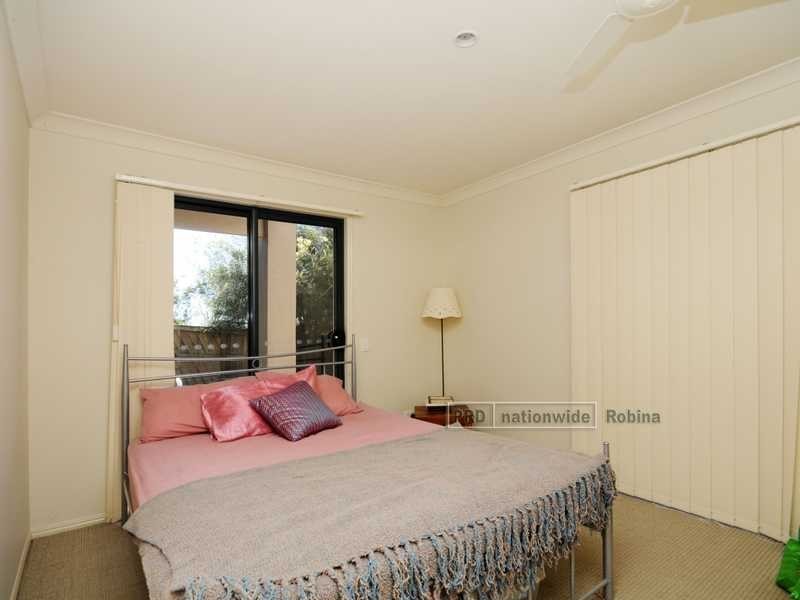 1/4 Faculty Crescent, Mudgeeraba QLD 4213