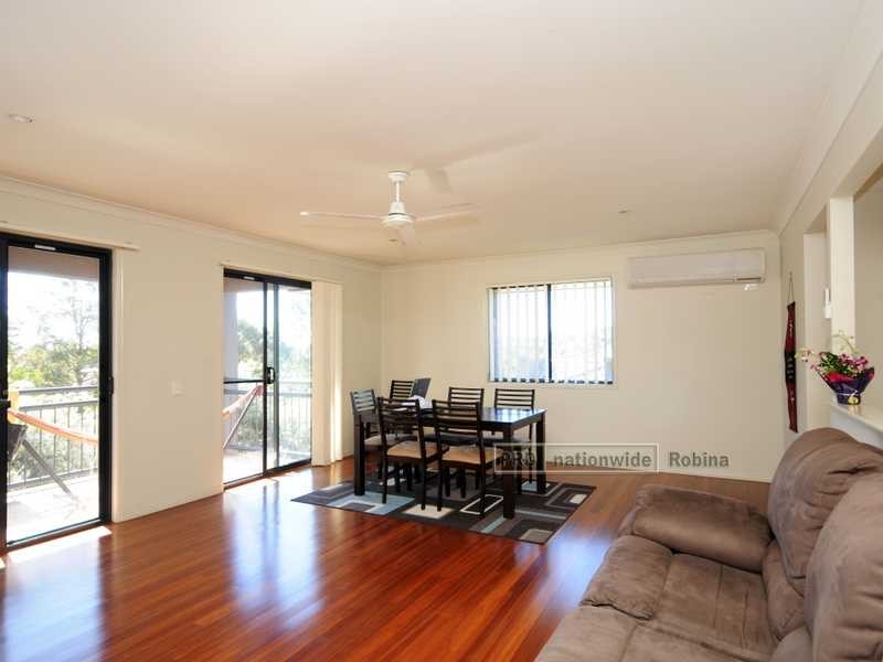 2/4 Faculty Crescent, Mudgeeraba QLD 4213