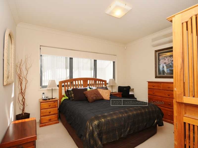 2063 The Vistas, Carrara QLD 4211