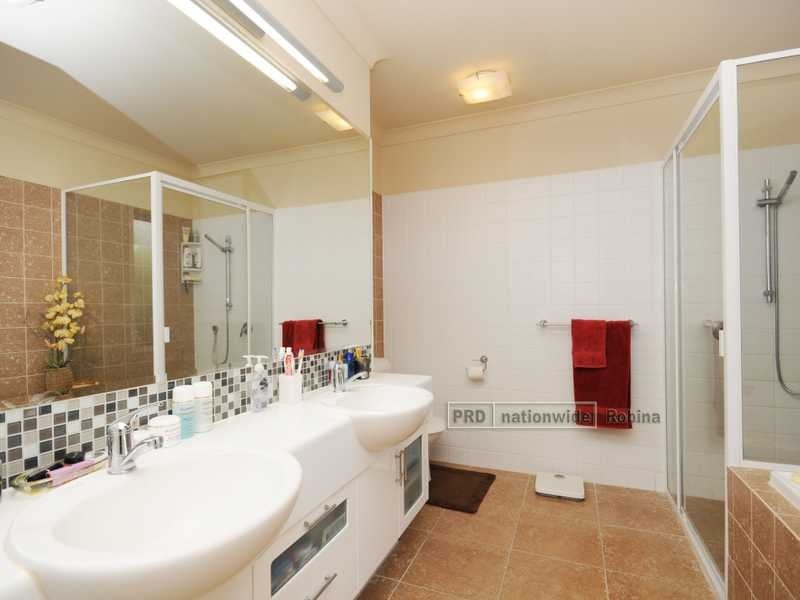 2063 The Vistas, Carrara QLD 4211