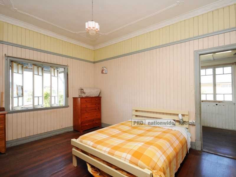 22 Minnie Street, Southport QLD 4215