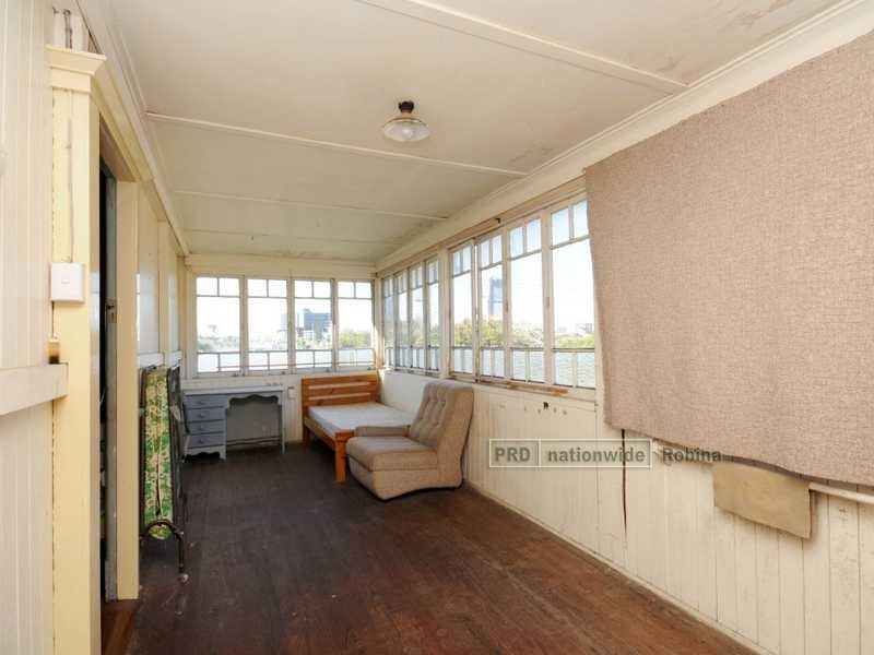 22 Minnie Street, Southport QLD 4215