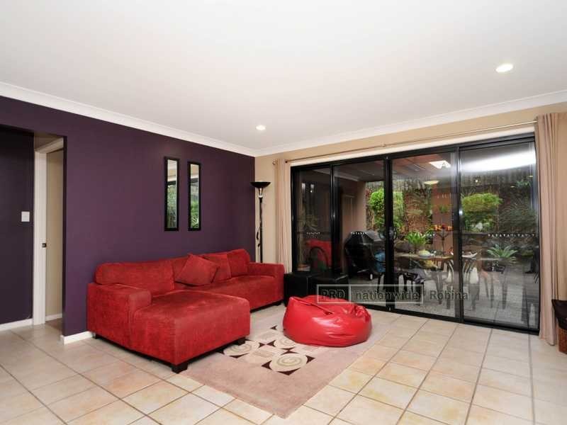 17 Keneally Street, Maudsland QLD 4210