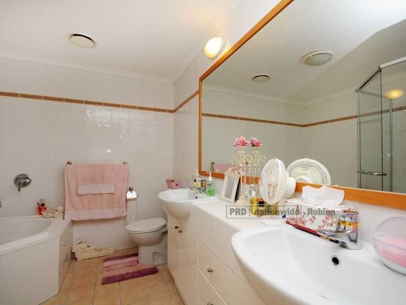 Unit 14/85 Palm Meadows Drive, Carrara QLD 4211