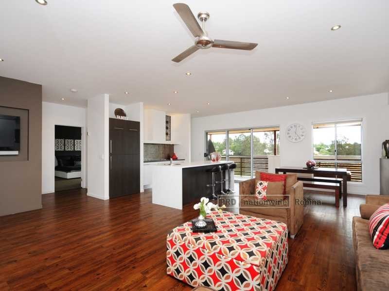 25 Cairngorm Street, Carrara QLD 4211