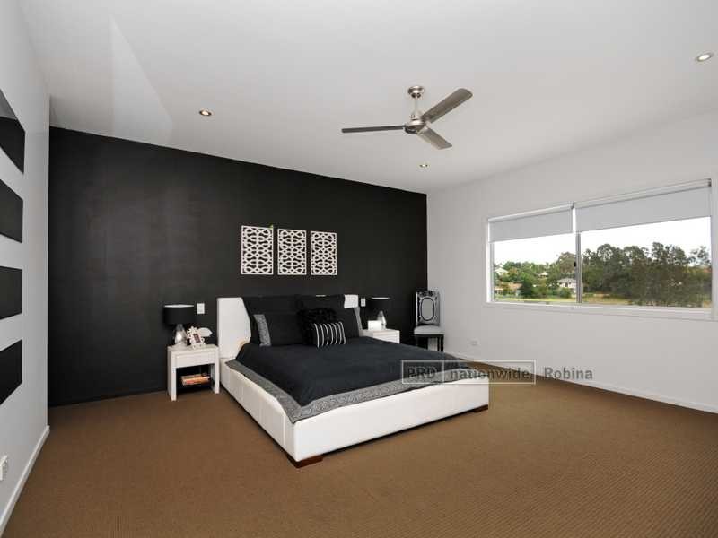 25 Cairngorm Street, Carrara QLD 4211