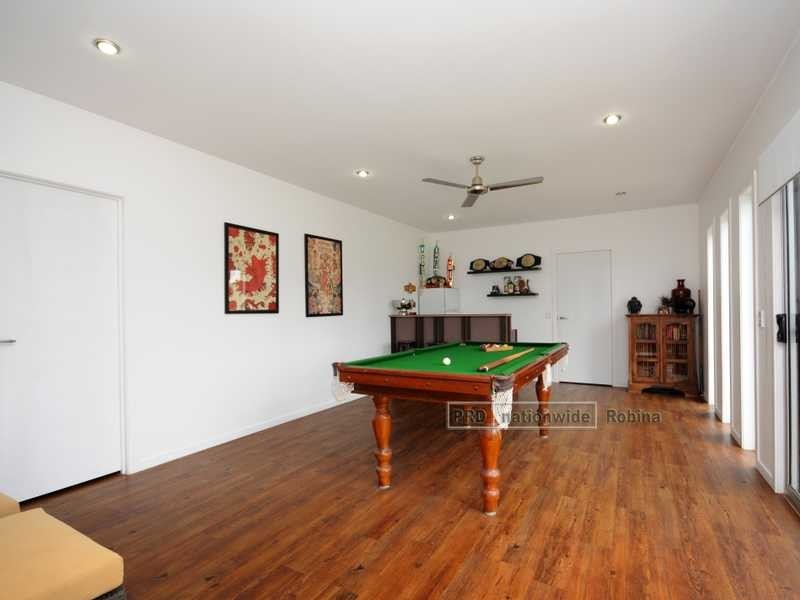 25 Cairngorm Street, Carrara QLD 4211