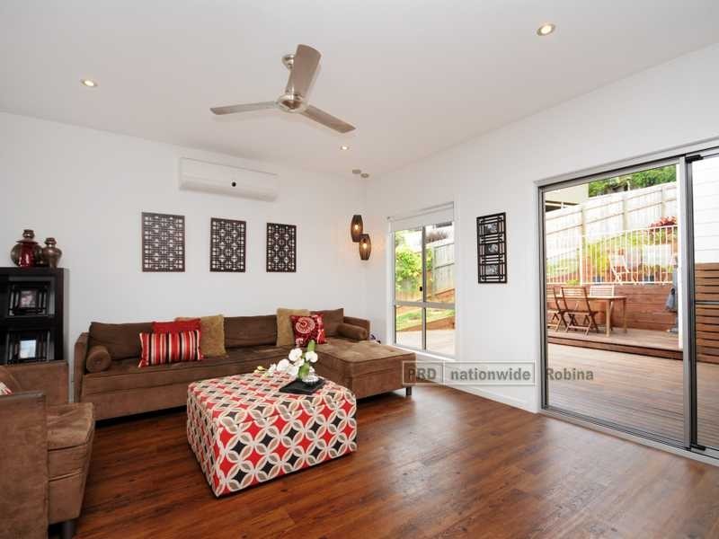 25 Cairngorm Street, Carrara QLD 4211