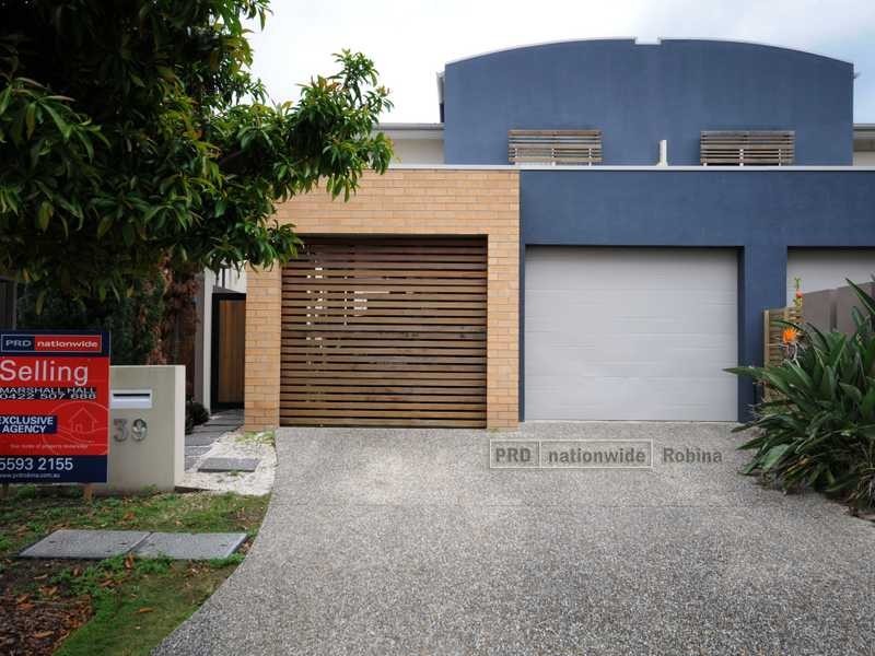 39 Riverwalk Avenue, Robina QLD 4226