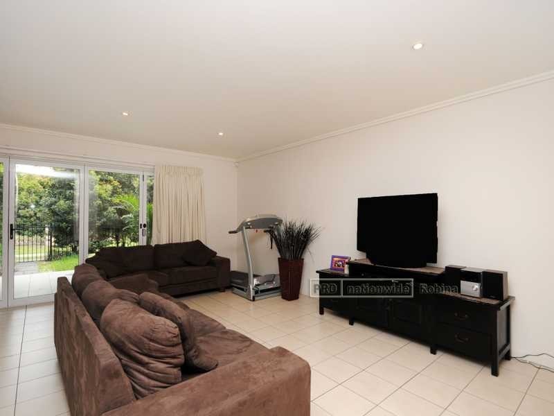 39 Riverwalk Avenue, Robina QLD 4226