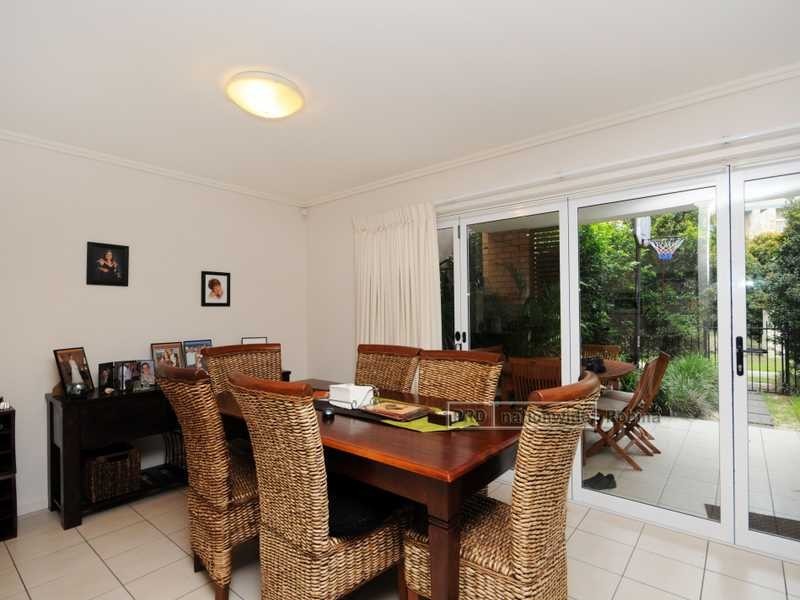 39 Riverwalk Avenue, Robina QLD 4226