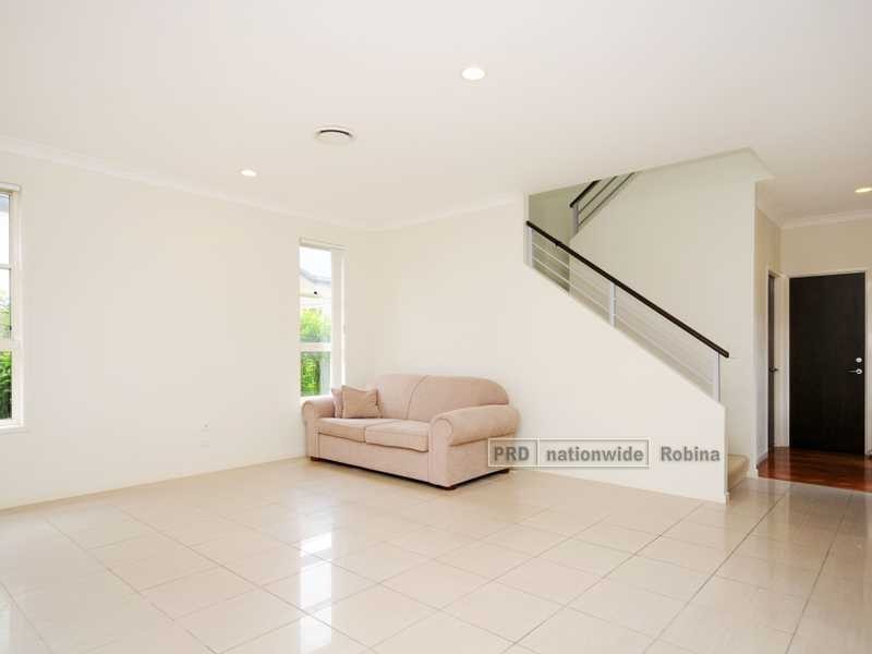 271 Easthill Drive, Robina QLD 4226