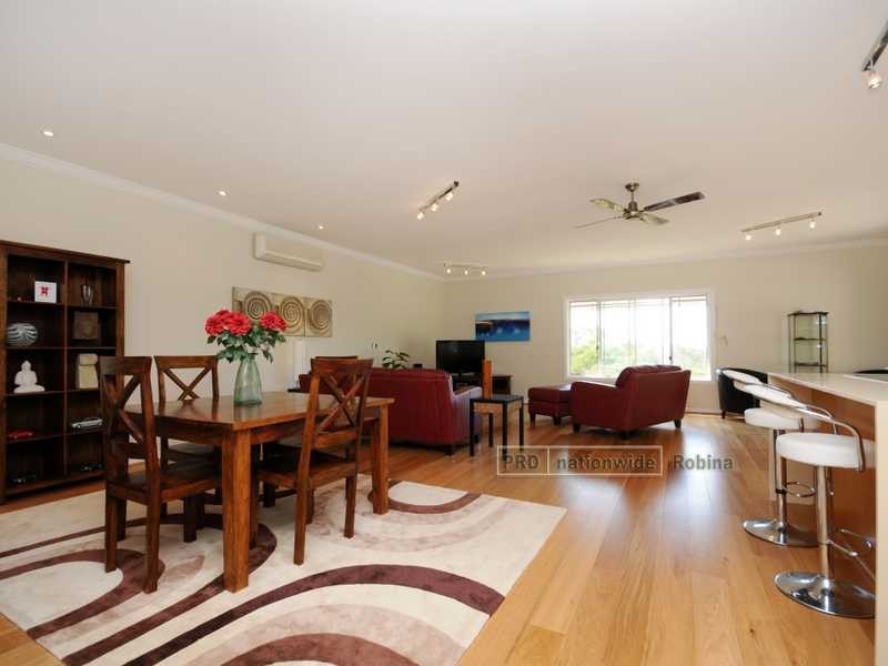 10 Wattle Glen Place, Robina QLD 4226