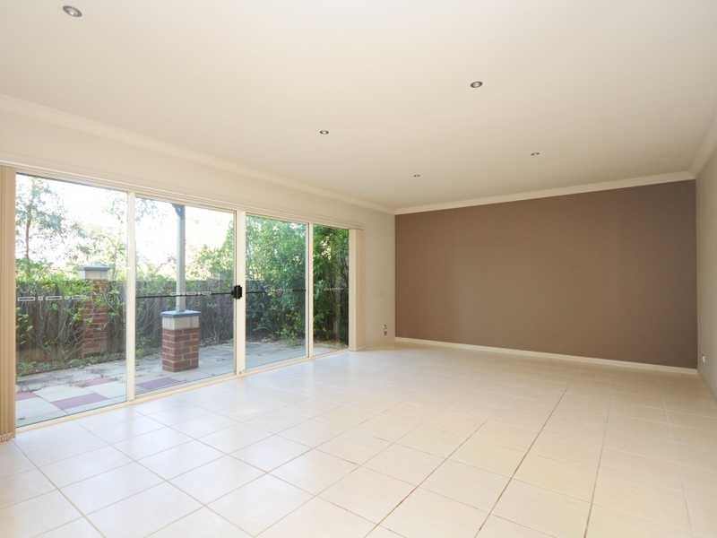 Unit 17/55 Paradise Springs Avenue, Robina QLD 4226