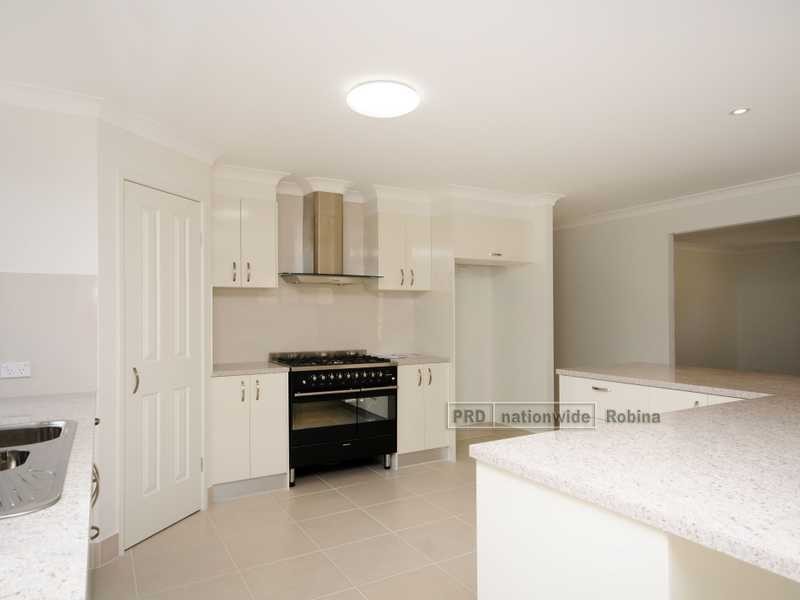 23 Angelia Lane, Merrimac QLD 4226