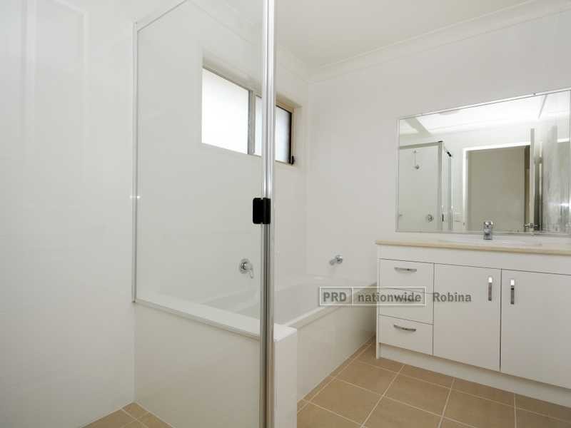 23 Angelia Lane, Merrimac QLD 4226