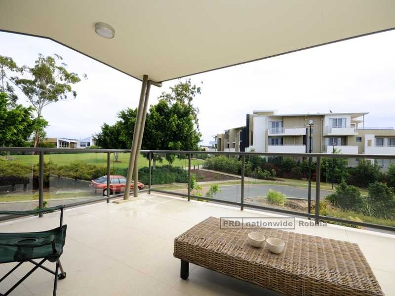 1/18 Menton Avenue, Varsity Lakes QLD 4227