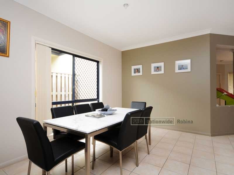 10 Nepean Court, Varsity Lakes QLD 4227