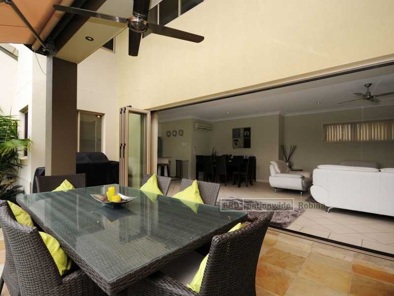 Unit 1/13 The Links, Robina QLD 4226