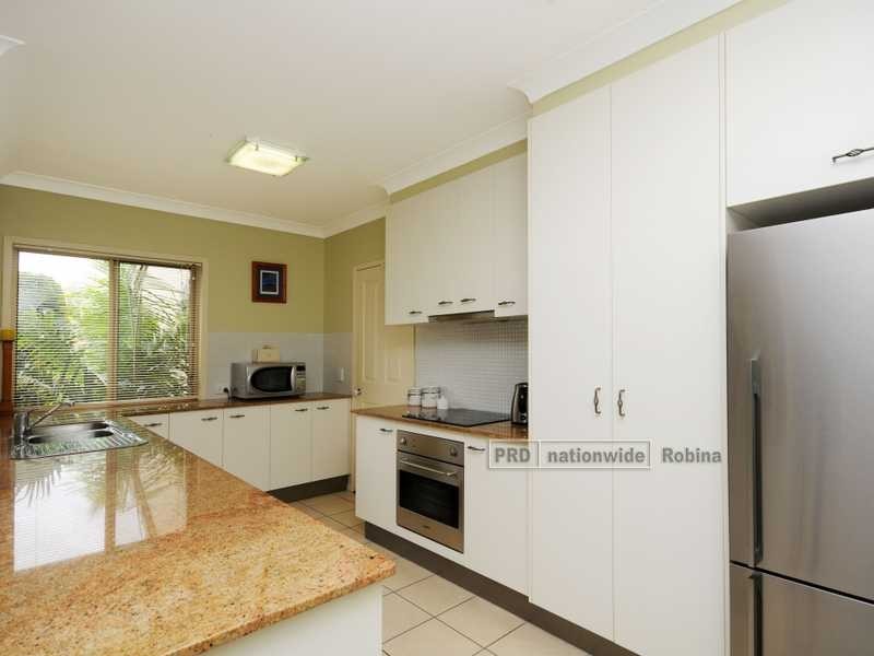 Unit 1/13 The Links, Robina QLD 4226
