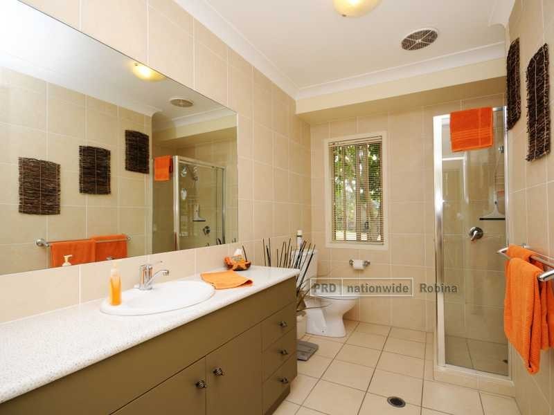 Unit 1/13 The Links, Robina QLD 4226