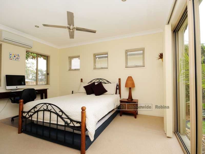 Unit 1/13 The Links, Robina QLD 4226