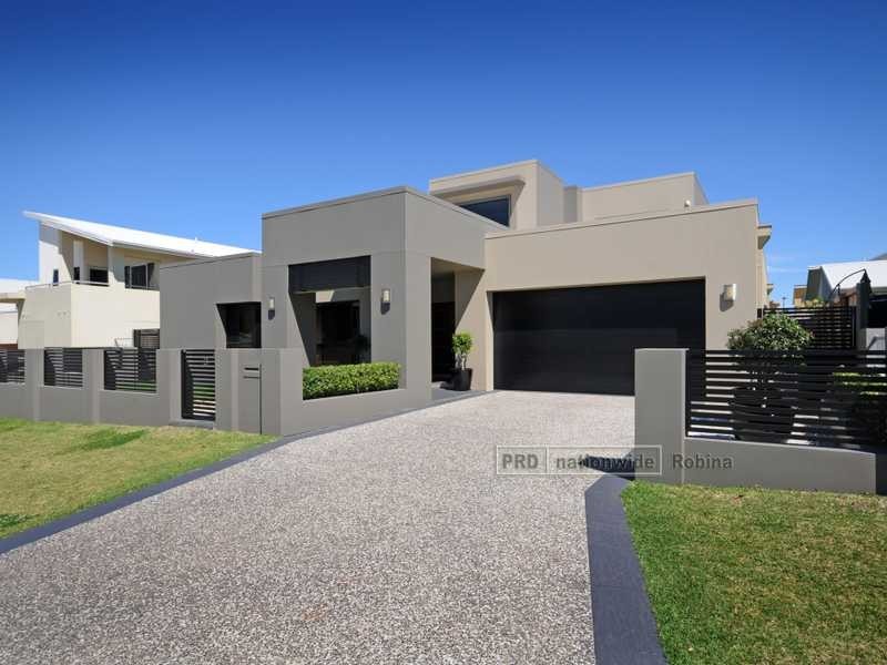 3 Giardino Lane, Varsity Lakes QLD 4227