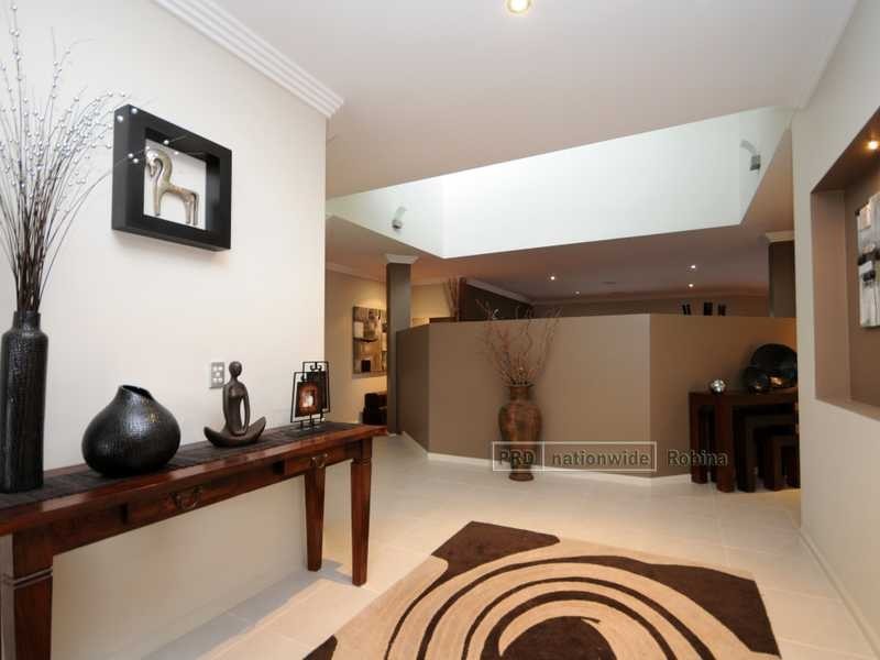 3 Giardino Lane, Varsity Lakes QLD 4227