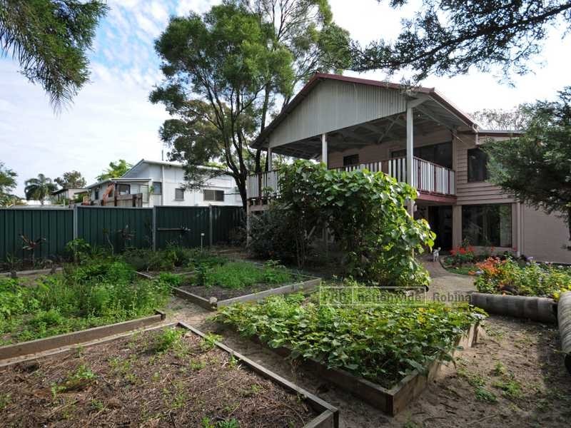 21 Mattocks Rd, Burleigh Waters QLD 4220