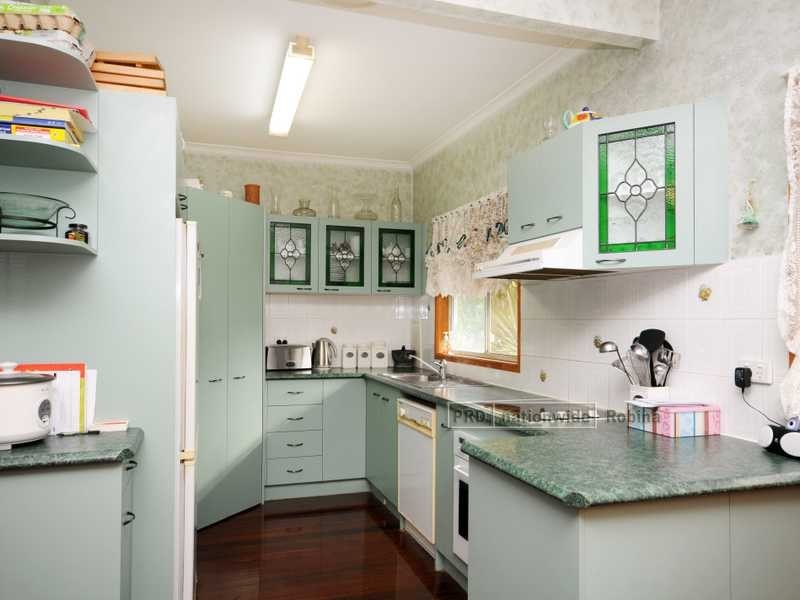 21 Mattocks Rd, Burleigh Waters QLD 4220