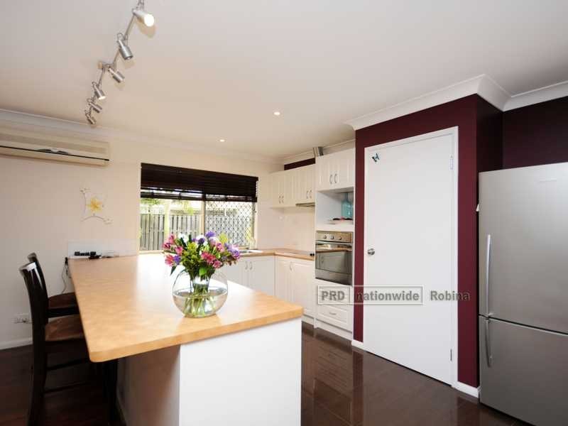 5 Parlour Place, Robina QLD 4226