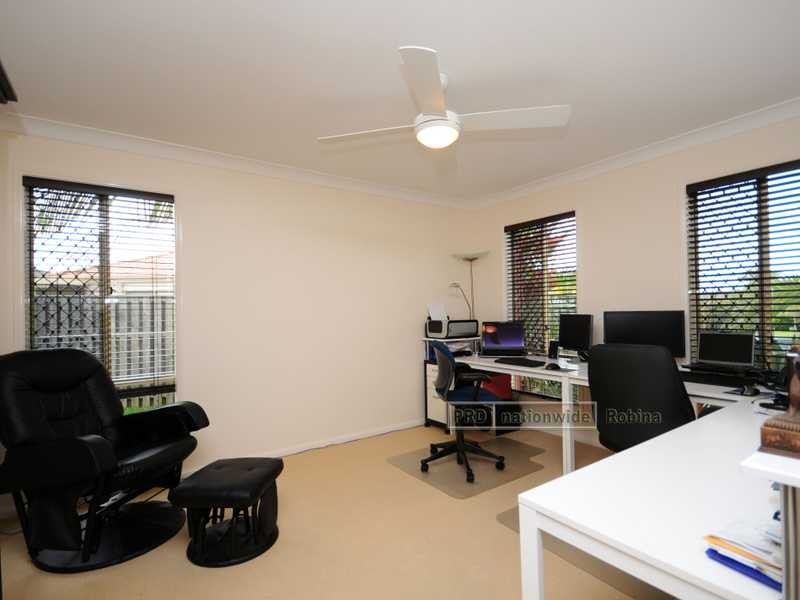 5 Parlour Place, Robina QLD 4226