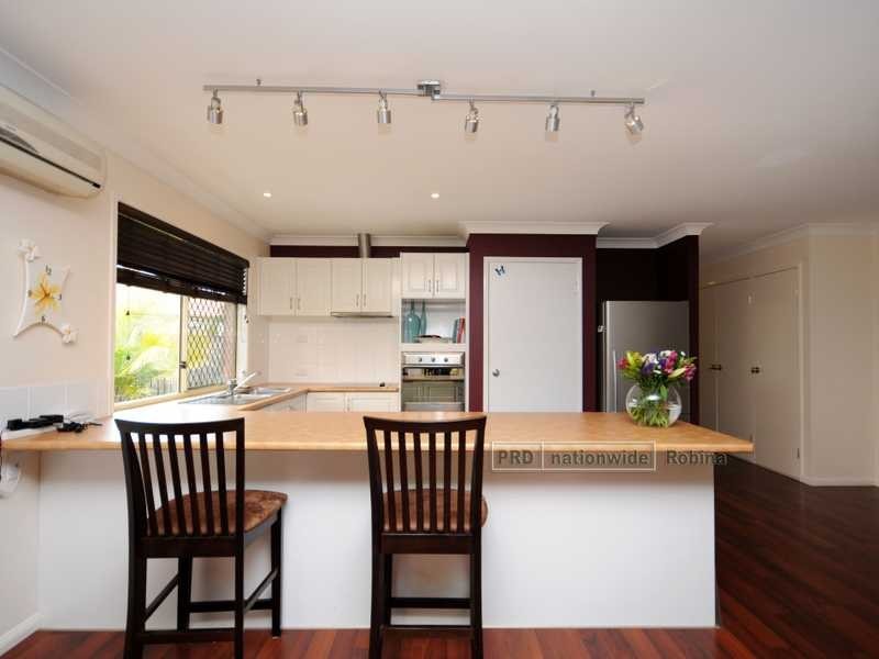 5 Parlour Place, Robina QLD 4226