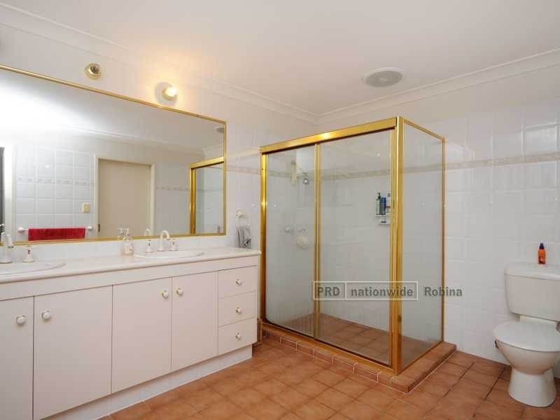 26 Tincurrin Court, Robina QLD 4226