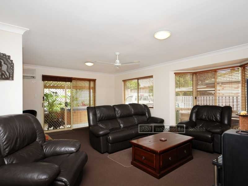 8 Kiara Court, Mudgeeraba QLD 4213