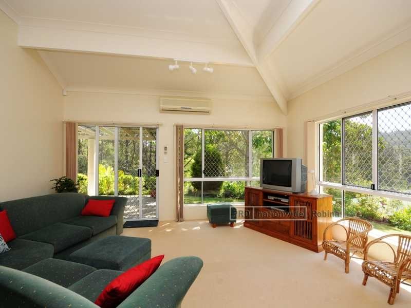 9 Carol Anne Court, Bonogin QLD 4213