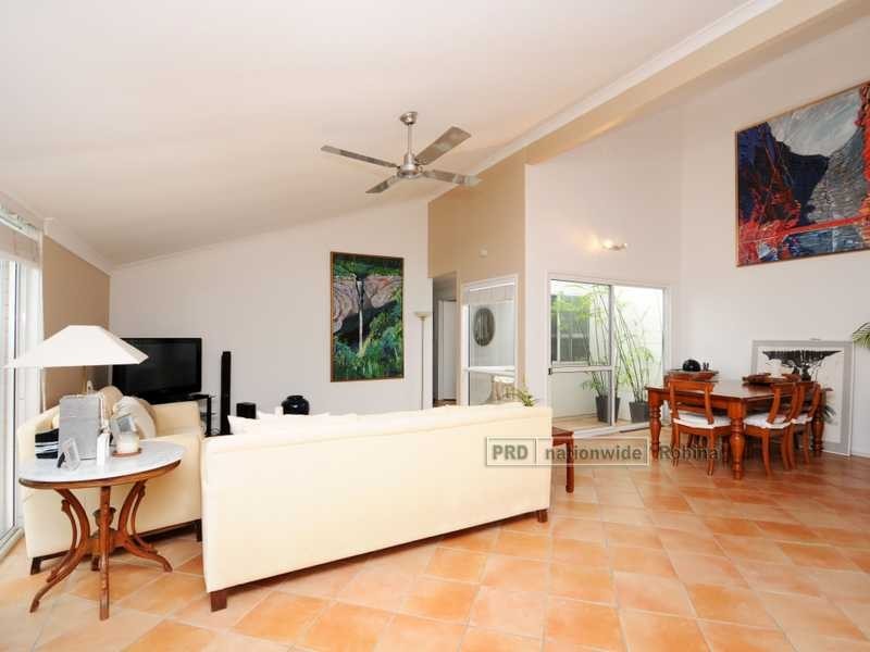 Unit 1/38 Killarney Avenue, Robina QLD 4226