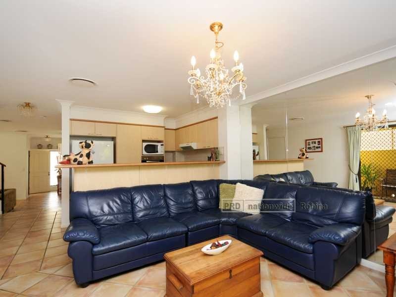 Unit 22/37 Paradise Springs Avenue, Robina QLD 4226