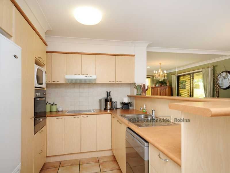 Unit 22/37 Paradise Springs Avenue, Robina QLD 4226